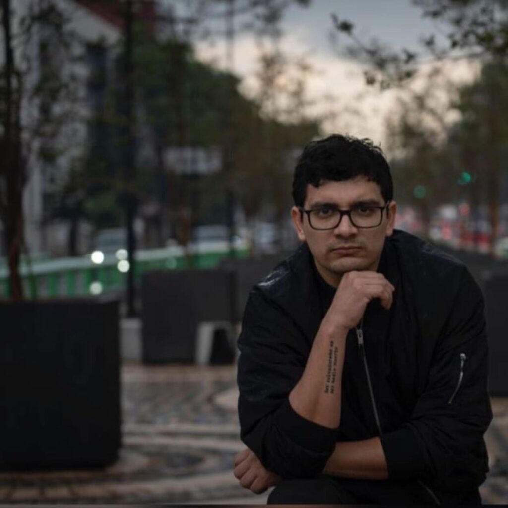 Bryan Avelar